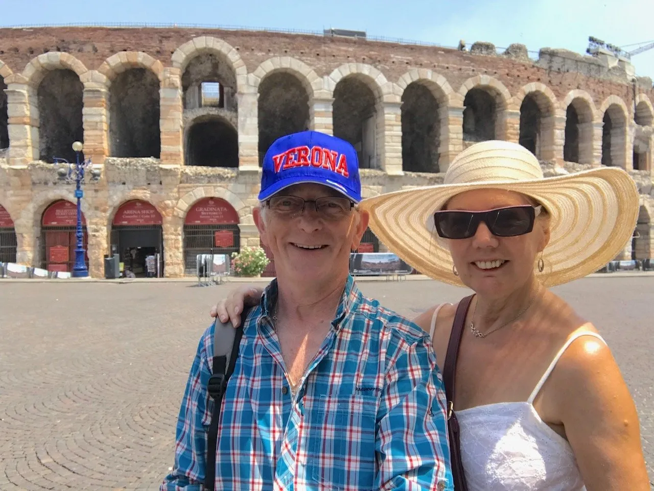Iain e Theresa: Tutto quello che ci serve - Rassegna stampa - camper