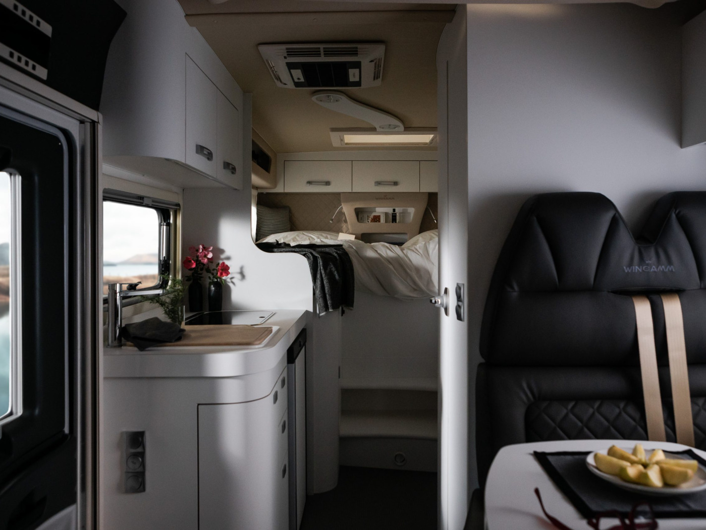 - oasi 690 - luxury camper kitchen design - camper oasi 690 - luxury camper kitchen design - camper