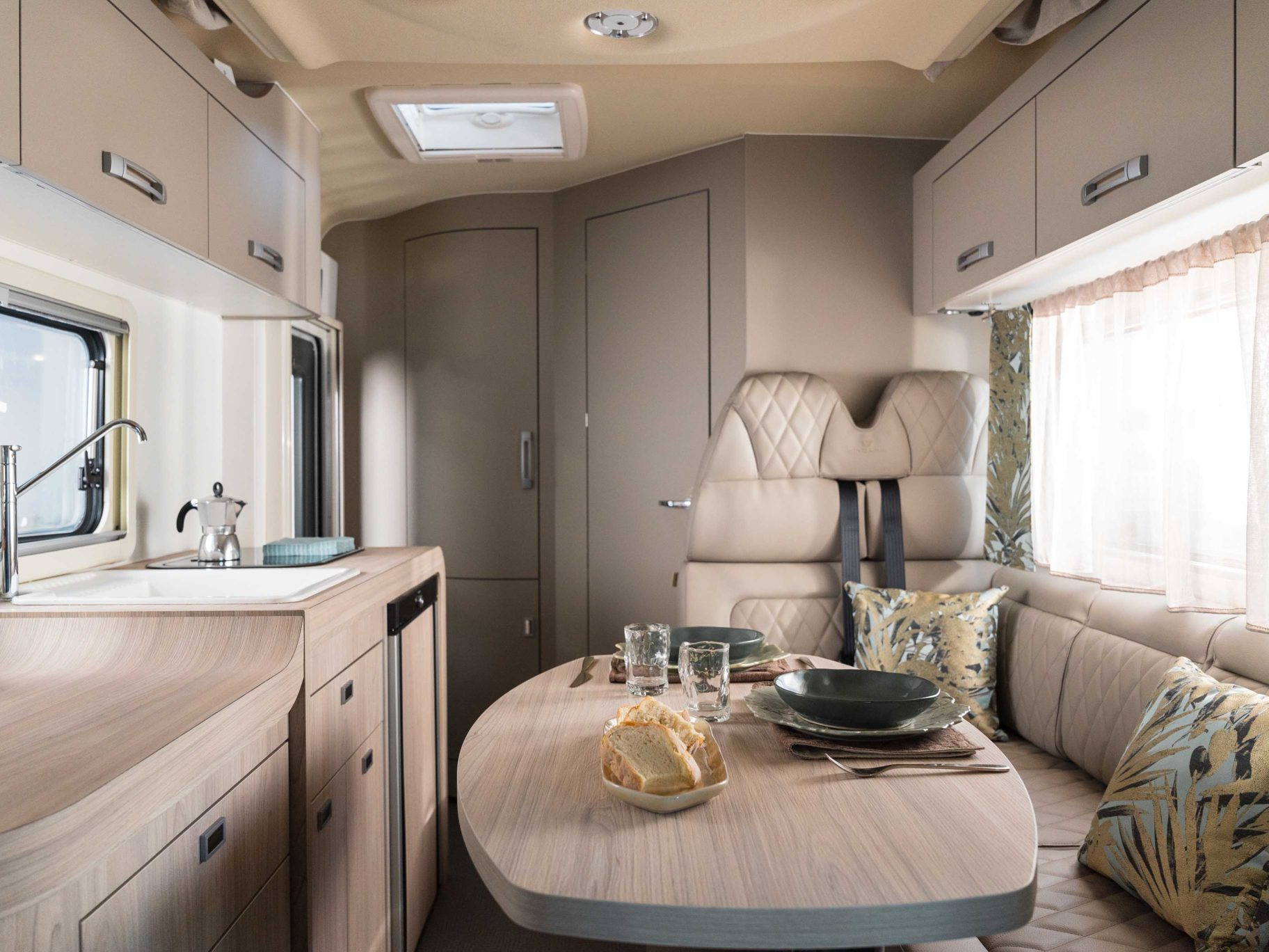 Oasi 540_Interni_Prima - 11 - camper