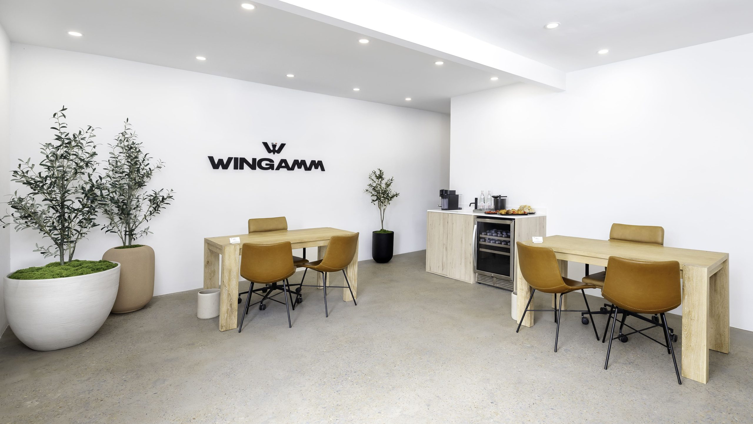 - 23-Wingamm USA -131 - camper 23-Wingamm USA -131 - camper